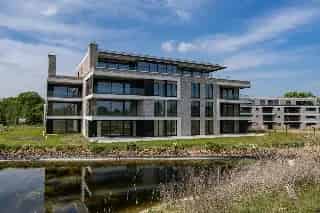 Gelijkvloers Appartement Sterrebeek 4 slaapkamers grote tuin