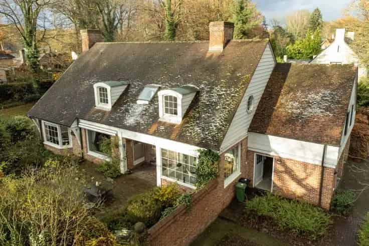 Villa te Koop Gravenwezel: Luxe en Ruimte in Groene Omgeving