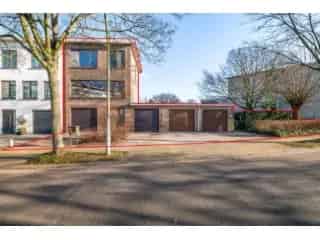 Huis te koop Edegem 162m² 4 garages 4 slaapkamers