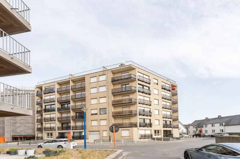 Gesloten Garagebox Vlakbij Zee