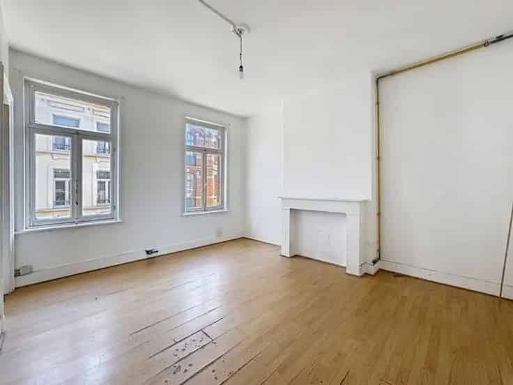 Duplex Te Koop 3 Slaapkamers Nabij Palais de Justice