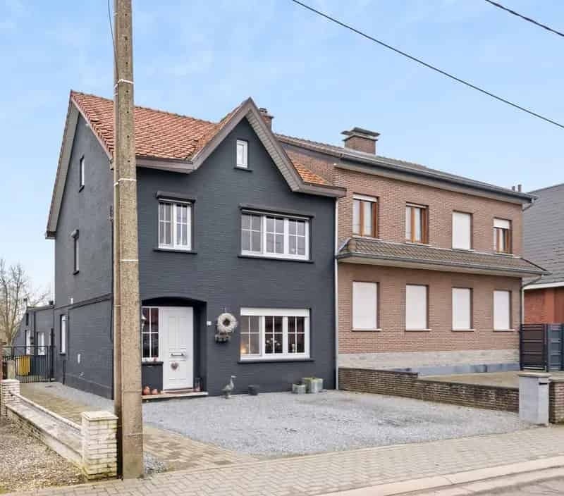 Ruime Gezinswoning te Budingen