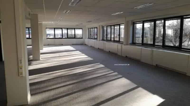 Kantoorruimte te huur Ruisbroek 465m²