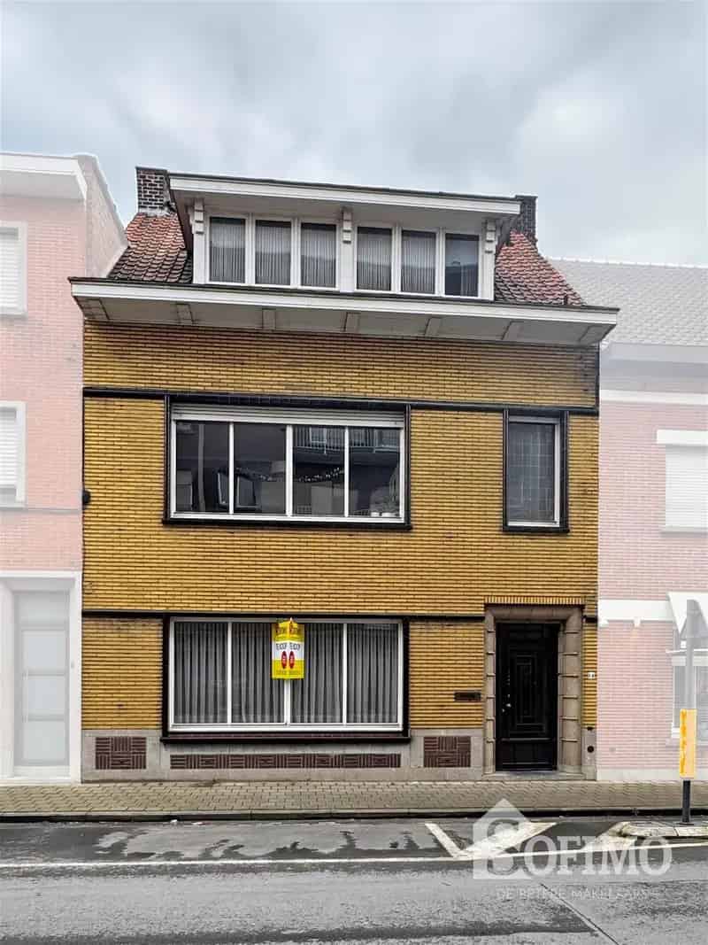 Ruime Stadswoning 5 Slaapkamers Centrum Roeselare