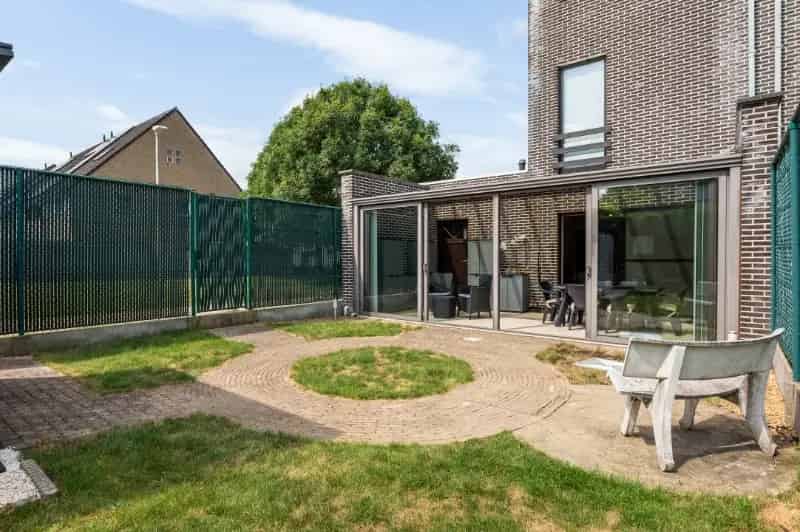 Instapklare Energiezuinige HOB 4 Slaapkamers Garage Tuin Zonnepanelen