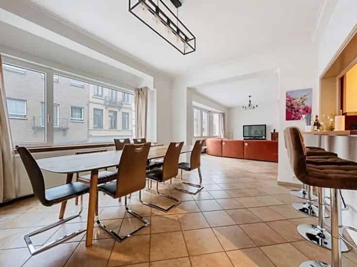Jette Triplex 3 slaapkamers Terras Tuin Garage