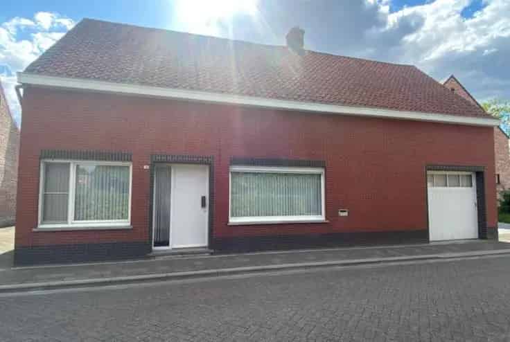 Huis Te Koop Loenhout Centrum: Te renoveren woning 829m²