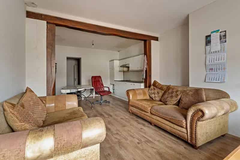 Te renoveren halfopen bebouwing landelijke omgeving