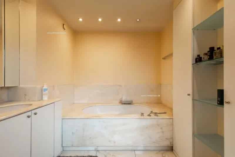 Duplex Appartement te Huur Roeselare - 2 Slaapkamers - 200m²