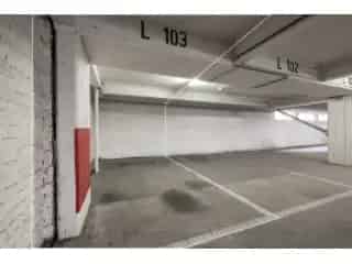 Parking te Koop Sint-Gillis - Beveiligd - Nabij Louizalaan