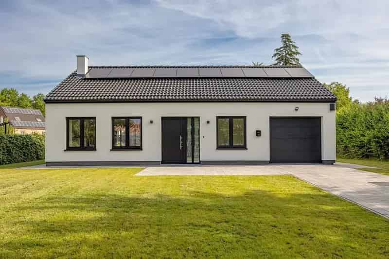Stijlvolle Gerenoveerde Villa Ruime Tuin