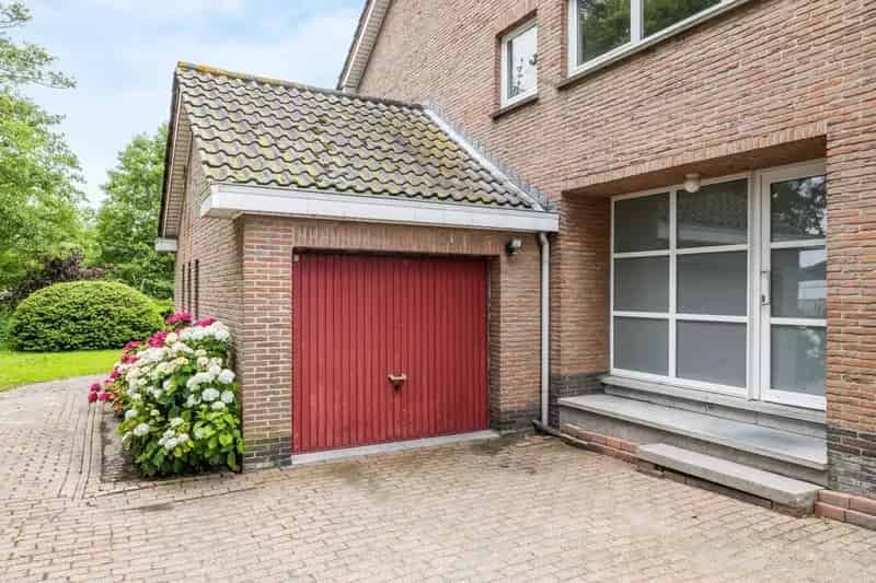 Huis te koop: Ruime woning 3 slaapkamers in het groen