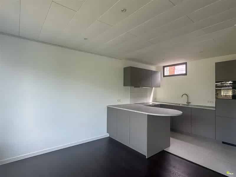 Gerenoveerd appartement te huur Berchem 2 slaapkamers terras