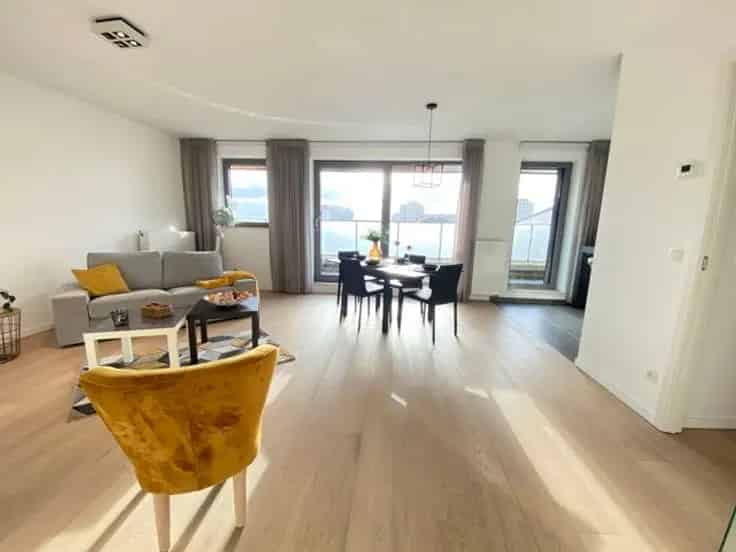 Penthouse te Koop 109m² 2 slaapkamers 52m² terrassen