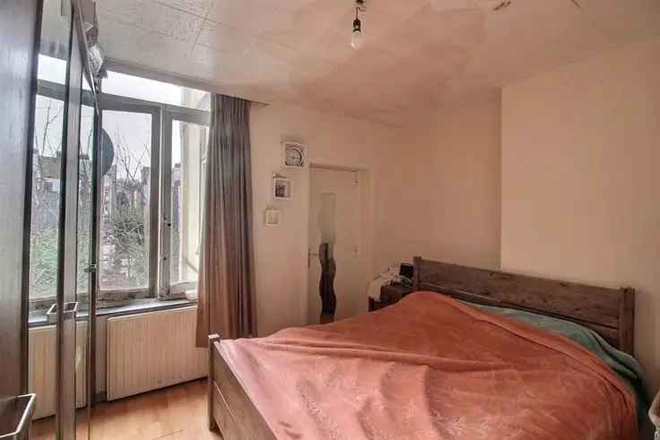 Te koop appartement in Forest met 1 slaapkamer en terras