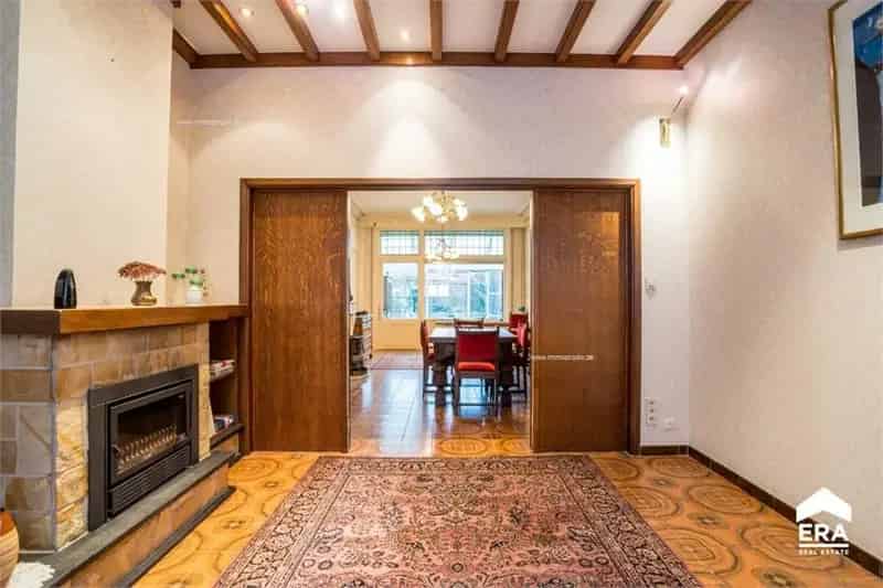 Huis te koop Roeselare 5 slaapkamers 3 badkamers Grote Markt