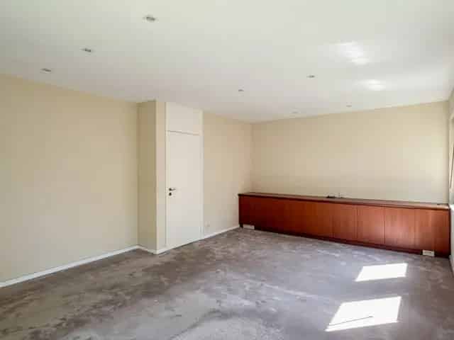 Ruime Kantoren te huur in LASNE 130m²