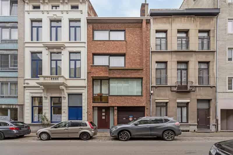 Huis te koop: Ruime woning 370m2 nabij Groen Kwartier