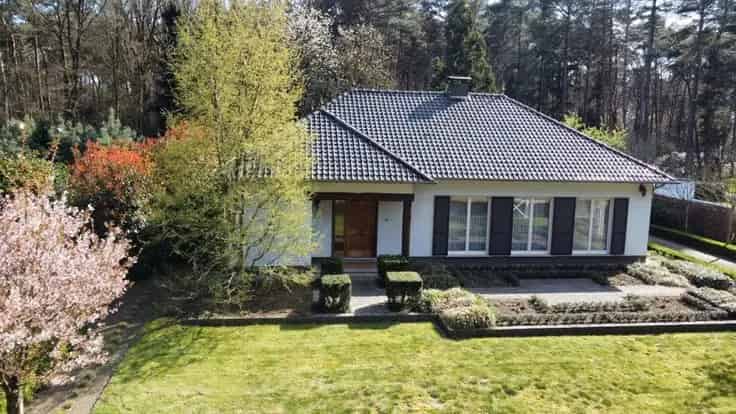 Huis Te Koop Olen: Charmante woning 5933m²
