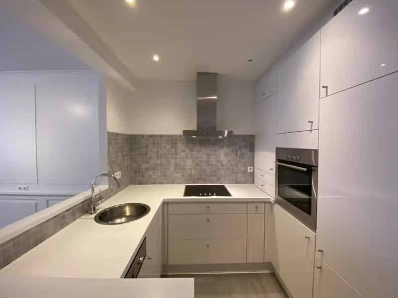 Appartement te Koop Waregem 2 slaapkamers Balkon Garage