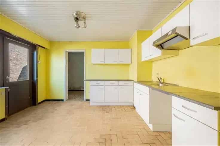 Te renoveren woning met 2 slaapkamers te Ham