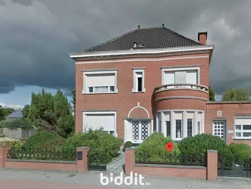 Op te knappen woning 3 slaapkamers garage