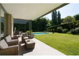 Villa te koop Rhode-st-Genese 5 slaapkamers zwembad