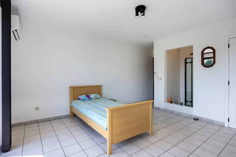 Lichtrijke Studio 28m² met Garage Nabij Centrum