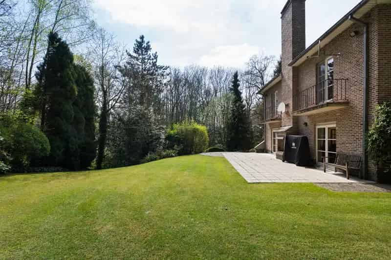 Villa te renoveren Moorsel 475m² nabij internationale scholen