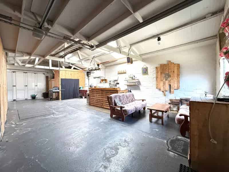 Huis te huur Ingelmunster: 3 slaapkamers, loods 100m², grote tuin