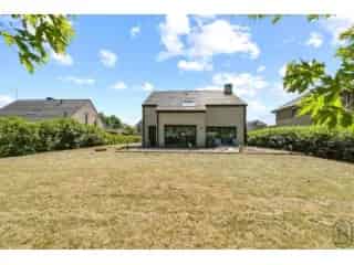 Moderne Villa te koop 4 slaapkamers tuin