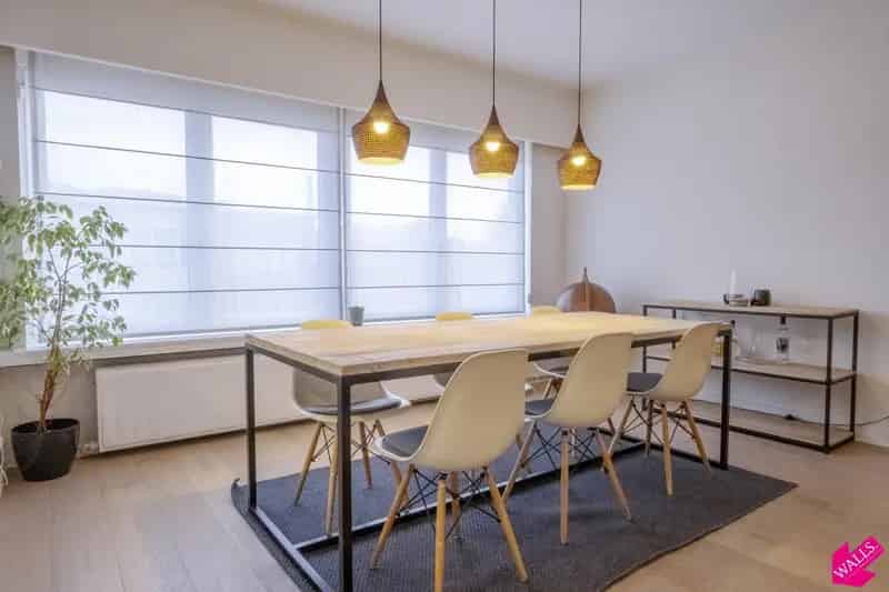 Appartement te huur: 2 slaapkamers, volledig gemeubileerd