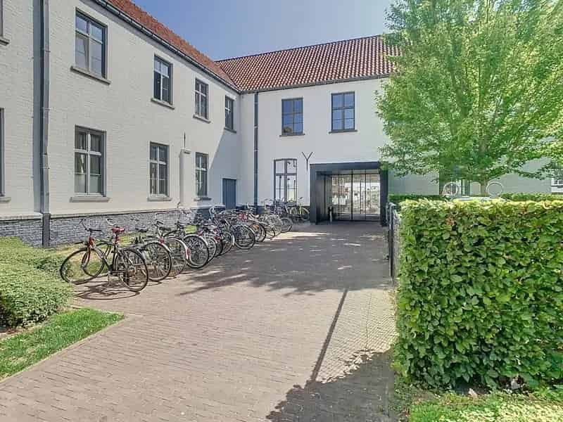 Studentenkamer Brugge Centrum 32m² Eigen Badkamer