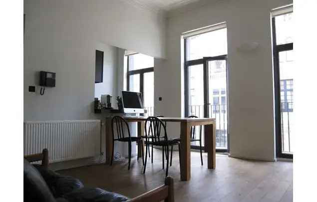 Huur 1 slaapkamer appartement van 65 m² in Antwerp