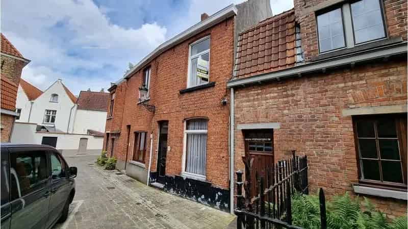 Huis te Koop Brugge 2 slaapkamers Te renoveren Stadsterras