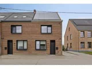 Huis te koop Lochristi 340m² 3 slaapkamers zwembad renovatie
