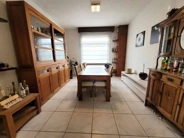 Huis Te Koop Moerbrugge 2 slaapkamers Grote Tuin Fietsuitweg