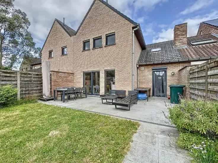 Huis Te Koop 318m2 3 slaapkamers Garage Tuin Energiezuinig