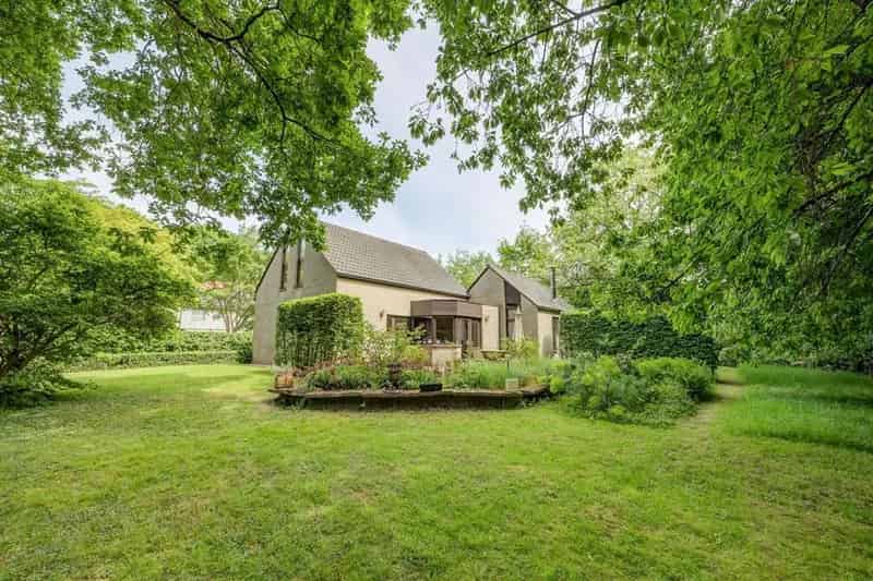 Degelijke Villa te Huur in Schoten