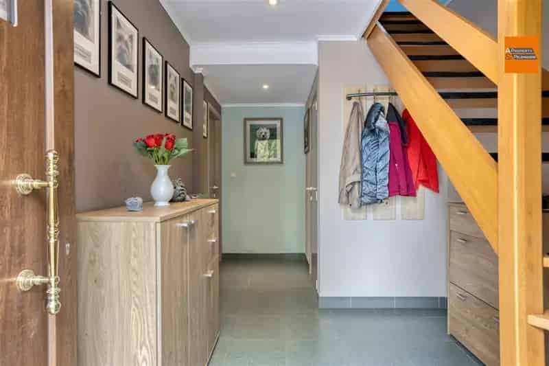 Gerenoveerde woning met grote tuin te koop