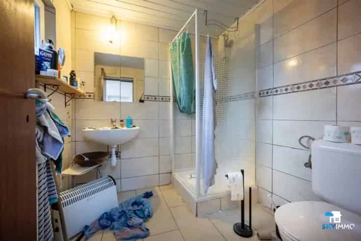 Huis Te Koop 4 slaapkamers tuin terras 3 gevels PEB D
