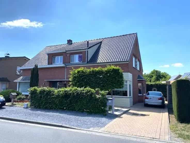 Huis Te Koop Geel: Instapklare 3 Slaapkamers met Tuin en Garage