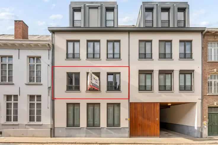 Appartement Te Koop 2 slaapkamers Terras Lift Garage
