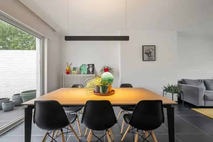 Huis te Koop Brugge: Lichtrijk Instapklaar 11 Min Centrum