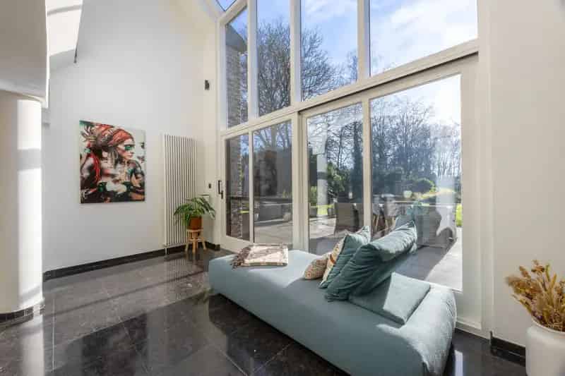 Unieke woning veel potentieel goede bereikbaarheid
