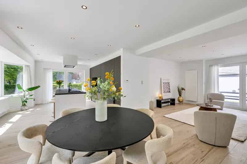 Gerenoveerde woning Astridpark Kortrijk 4 slaapkamers
