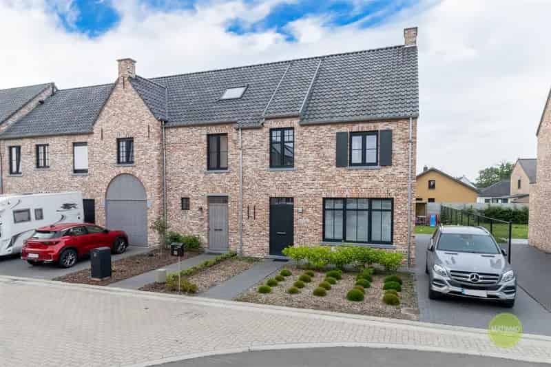Energiezuinige halfopen woning met zuidgerichte tuin