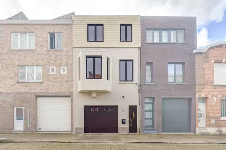 Gerenoveerde Instapklare Woning Wilrijk Ruime Garage 3 Slaapkamers