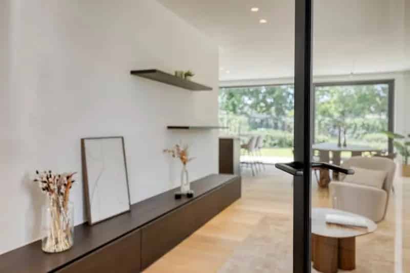 Ruim Strak Subliem Afgewerkte Woning