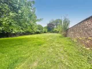 Bouwgrond te koop Jemeppe-sur-Sambre 634m²